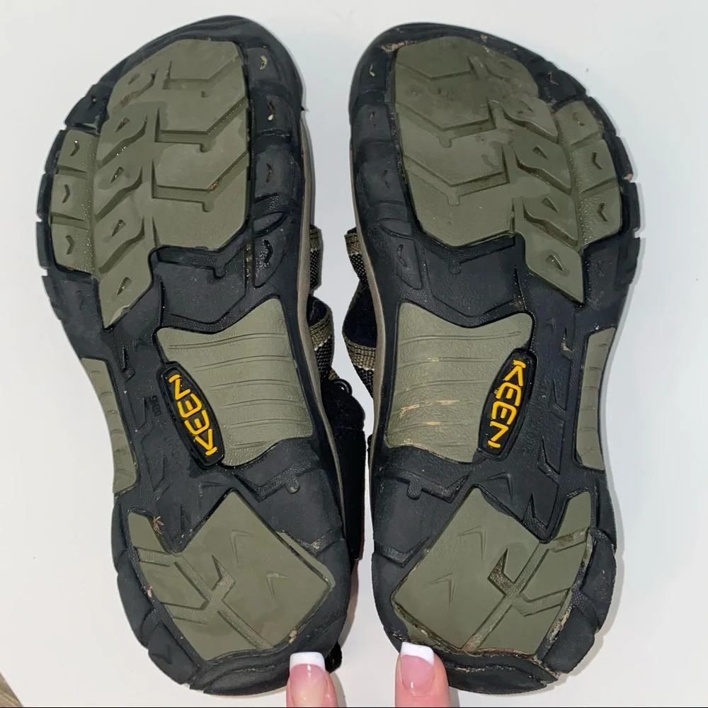 Keen Olive/Black Newport H2 Sandal